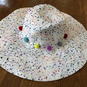 Pom Pom Floppy Sun Hat